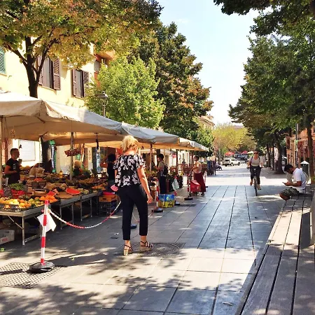 PIGNETO VILLAGE Roma Guest House Apartment *