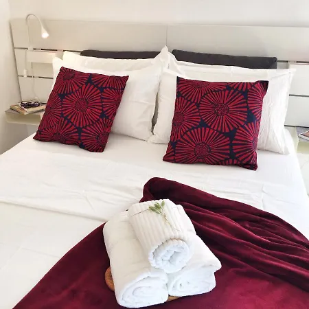 PIGNETO VILLAGE Roma Guest House Apartment