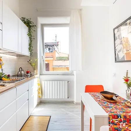 PIGNETO VILLAGE Roma Guest House Apartment